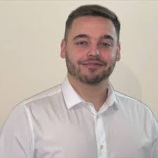 Leon Luckett's Instagram, Twitter & Facebook