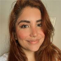 Elizabeth Felice's Instagram, Twitter & Facebook