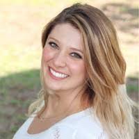 Carol Kratz's Instagram, Twitter & Facebook