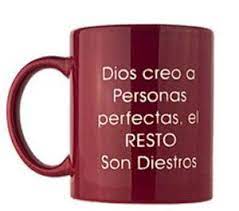 Todo ello con una gran simpatía que favorece mucho la compra. 16 Ideas De Frases Favoritas Frases Dia Del Zurdo Zurdos