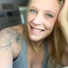 How can a left-handed person teach a right-handed child to crochet?