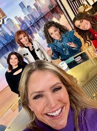 Penny Burnham's Instagram, Twitter & Facebook