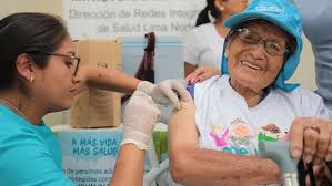 Necesita que se registren para recibir su vacuna. Adultos Mayores Vacunados Contra Neumococo En 2019 Solo Tendran Un Resfrio Fuerte En Caso De Adquirir Coronavirus Gobierno Del Peru