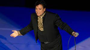 In addition to recording numerous hits on his own, gabriel produced albums for rocio durcal, lucha villa, lola beltran, and paul anka. Juan Gabriel A Pop Music Icon In Mexico Dies At 66 The New York Times