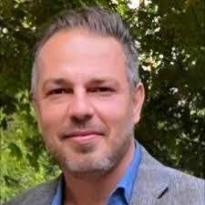 Lawrence Kovac's Instagram, Twitter & Facebook