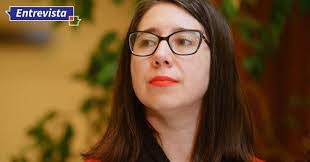 Carolina Tello's Instagram, Twitter & Facebook