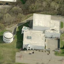 Paisley park was a magical, mysterious, magisterial land of his own creation — a land of strewn flower petals, stuffed rabbits and oversized furniture meant to indulge one man's every artistic urge. Paisley Park Studios In Chanhassen Mn Google Maps