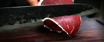 Con piacere orione, 60%spalla di maiale, 30%grasso di pancetta, 10%fegato di maiale(qui la proporzione può variare fino ad arrivare ad un 25. Non Solo Suino Cavallo Cervo Capra Oca I Salumi Alternativi La Repubblica