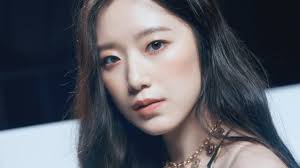 It is also said that she is one of the weakest dancers, likely because of her short training time. G I Dle Latata Japanese Ver M V Teaser Shuhua Youtube