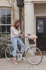 Pin Auf Girls On Bicycle Flat Tire Garotas Na Bicicleta Pneu Murcho