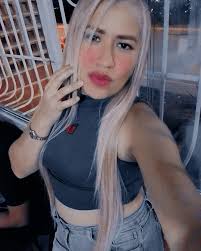 Sarai Duque's Instagram, Twitter & Facebook