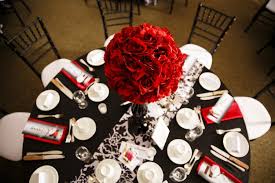 Voir plus d'idées sur le thème idée mariage plan de table mariage. Deco Mariage Rouge Et Noir Pour Revisiter Les Grands Classiques Et Rester Fidele A Son Gout