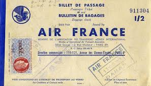 Du Coupon Au Billet Air France Ohlalair Le Design Dans Les Avions En 2020 Air France Billet Billet Avion