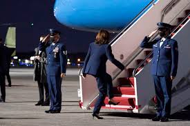 And, please note, the white house is unable to accept cash, checks, bonds, gift certificates, foreign currency, or other monetary equivalents. True Vp Kamala Harris Did Not Salute Military Escorts Here S Why Not Oregonlive Com