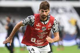 In the game fifa 19 his overall rating is 67. Santos Sees The Sale Of Luan Peres As Cut In The Meat And Forwards An Agreement With Doyen World Today News