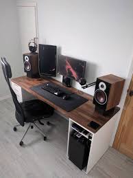 20 Diy Computer Desk Ideas For Making Your Home Office More Gorgeous In 2020 Computer Desk Design Desk Design Diy Corner Desk