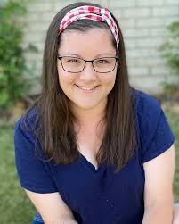 Deanna Frances's Instagram, Twitter & Facebook