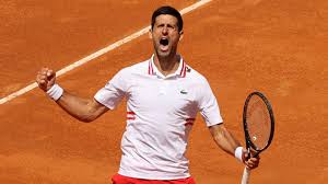 Djokovic y tsitsipas se han enfrentado en siete ocasiones con cinco victorias para el tenista serbio. Djokovic Rallies To Reign Over Tsitsipas In Rome