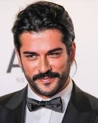Burak En La Alfombra Roja De Cannes 14 10 2019 Follow Me Burakozcivit Es Spain Burakozcivit Burakoz Handsome Celebrities Turkish Men Mens Hairstyles