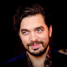 Waylons countryrock Songfestivallied trekt kijkers in Europa uit hun luie  stoel (en dat is gedurfd)