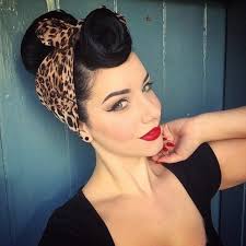 1001 Ideas For Rockabilly Hair Inspired From The 50 S In 2020 Rockabilly Frisur Rockabilly Haare 50er Jahre Frisur