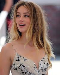Guzel Kizlar 212 Beautifulgirl Handsome Beautifulpictures Guzel Kizlar Amber Heard Unlulerin Sac Modelleri Kizlar