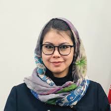 Lucia Cote's Instagram, Twitter & Facebook