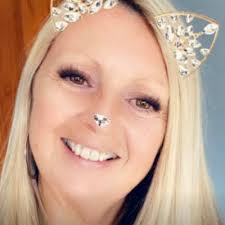 Helen Godney (@HelenGodney)