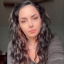 Kayla Paige's Instagram, Twitter & Facebook