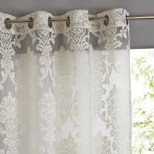 Gardine Aus In Sich Gemustertem Jacquard Diese Gardine Fangt Das Licht Besonders Schon Ein Und Eignet Sich Hervor Gardinen Vorhange Vorhange Furs Wohnzimmer