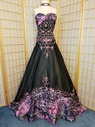 Purple Camo Wedding Dresses Country Weddings In 2020 Camo Wedding Dresses Camouflage Wedding Dresses Pink Camo Wedding Dress