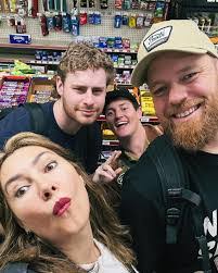 Elle Hooper's Instagram, Twitter & Facebook