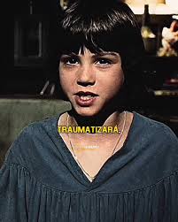 Taissa Farmiga and Evan Peters Português