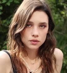 Jennifer Cooper's Instagram, Twitter & Facebook