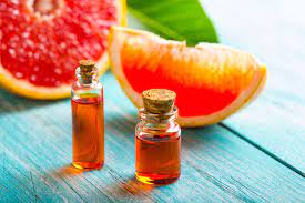 Moreover, it leaves the hair more shinier and the grapefruit is full of vitamin c, calcium and potassium. The Benefits And Uses Of Grapefruit Essential Oil