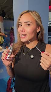 Vivamor Parfums Main Character!