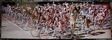 Résultat de recherche d'images pour "fat bottomed girls"