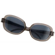 Découvrez la collection de lunettes de soleil disponible chez asos. Lunettes De Soleil Noires Pour Poupee Corolle Le Petit Zebre