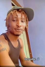 UPDATE: His name is Thankgod from Ovwian community in Udu Local Government  Area of Delta State. He was extra-jųdicìally kíľļed yesterday by some  persons he had money transactions with at Obus Layout