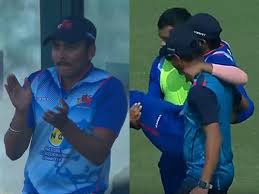 Mumbai skipper and opening batsman prithvi shaw on sunday became the first player to register more than 800 runs in a single edition of the vijay hazare shaw achieved the feat in the ongoing final between mumbai and uttar pradesh, at the arun jaitley stadium. Prithvi Shaw Injury Update Prithvi Shaw Suffers Injury Scare In Mumbai S Win Over Uttar Pradesh In Vijay Hazare Trophy Final Cricket News