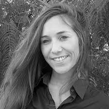 ✨ Soy Ana Miralles, diseñadora gráfica en Valencia