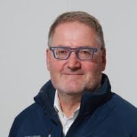 100+ perfiles de «Hampel»