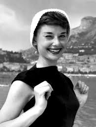 Audrey Hepburn Hd Wallpapers 7wallpapers Net I use audrey hepburn wallpaper to visual inspiration for myself. audrey hepburn hd wallpapers