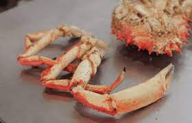How To Cook And Prepare A Spider Crab - Tom's Feast