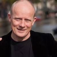 300+ perfiles de «Bisschop[»