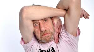 Munnery has a stab at humour