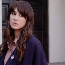 Parlons de Spencer ! C'est ma deuxième menteuse préférée. Elle est  intelligente, belle. Elle essaie toujours d'avoir une longueur d'avance sur  A et elle ne tombe pas aux pieds d'Ali comme le