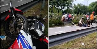 Seorang wanita rentung apabila kenderaan yang dinaiki terbakar, selepas terbabit dalam kemalangan dengan sebuah kereta lain berdekatan lampu isyarat taman bunga raya, kuala kangsar pada petang selasa. Suami Isteri Maut Motosikal Terbabas