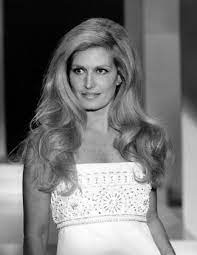 Dalida officiel page dédie à dalida, chanteuse et actrice. Dalida Photo 14 Of 26 Pics Wallpaper Photo 952410 Theplace2
