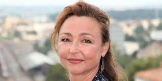 Catherine deneuve et catherine frot jouent ensemble pour la première fois dans un film, « sage femme », qui va être en salle le 22 mars. Catherine Frot Actualites Frotactu Twitter